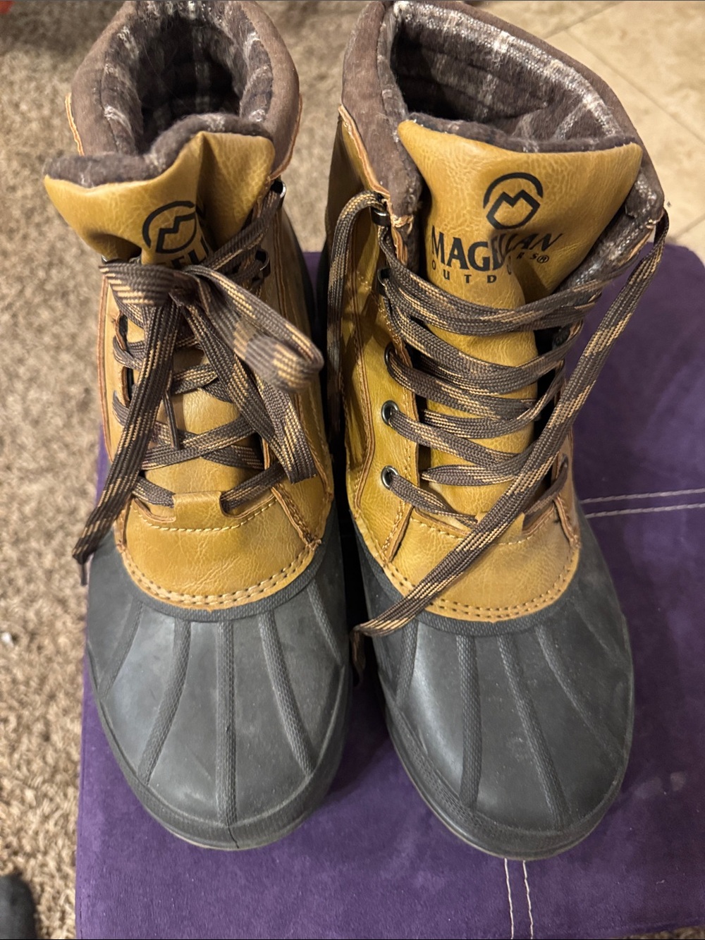 Magellan Outdoors Men’s Tan/Black Waterproof Winter Duck Boots Sz 11D Worn once